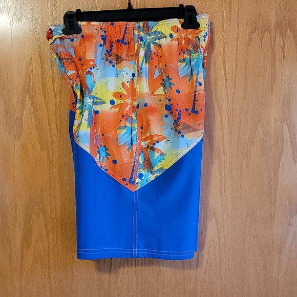 Swim trunks - Picture 3 of 4